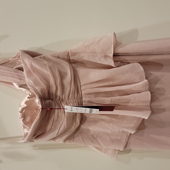 # 15. Formal/Evening Dress. - Picture 9 of 9